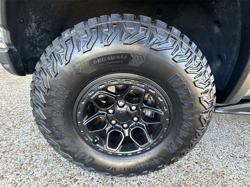 Certified 2024 Chevrolet Colorado ZR2 w/ ZR2 Bison Edition image 33