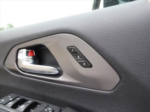 New 2026 Chrysler Pacifica Select w/ S Appearance Package FWD image 27