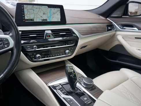 Used 2017 BMW 530i image 31