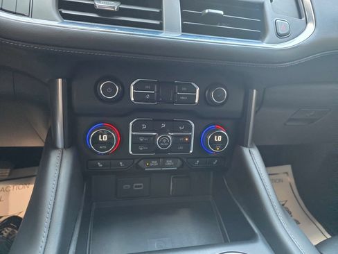 Used 2023 Chevrolet Tahoe Z71 w/ Luxury Package AWD/4WD image 30