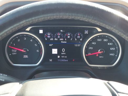 Used 2021 Chevrolet Tahoe Premier w/ Premium Package image 14