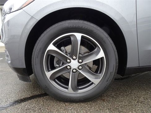 Used 2018 Buick Enclave Premium w/ Trailering Package image 28