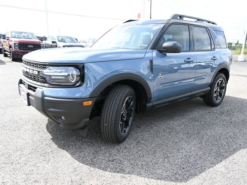 New 2026 Ford Bronco Sport Outer Banks AWD/4WD image 8