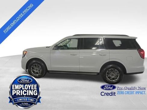 New 2026 Ford Expedition Active AWD/4WD image 2