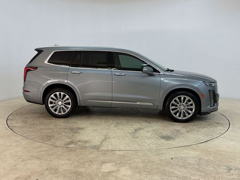 Certified 2023 Cadillac XT6 Premium Luxury w/ Technology Package FWD image 8