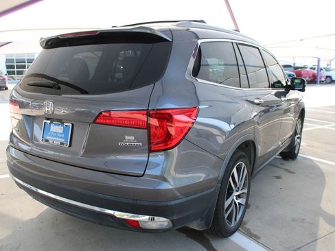 Used 2016 Honda Pilot Touring image 6