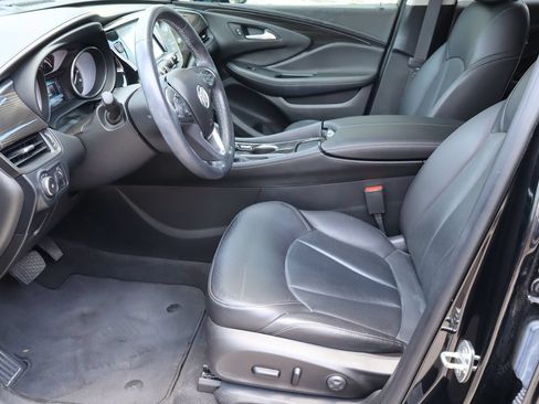 Used 2019 Buick Envision Essence FWD image 16