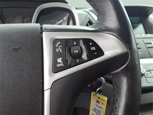 Used 2016 Chevrolet Equinox LTZ w/ Enhanced Convenience Package image 16