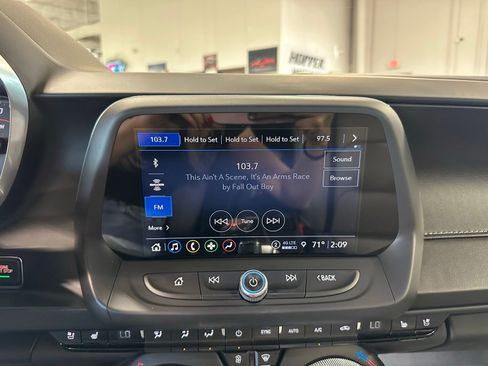 Used 2021 Chevrolet Camaro SS image 30