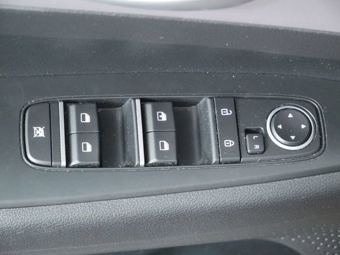 Used 2024 Kia Forte LXS w/ LXS Technology Package FWD image 24