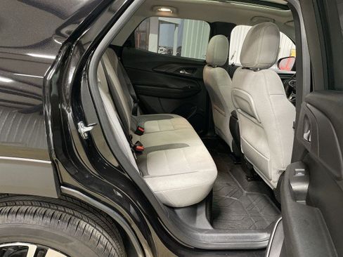 Used 2026 Chevrolet TrailBlazer LT w/ LT Cold Weather Package FWD image 28
