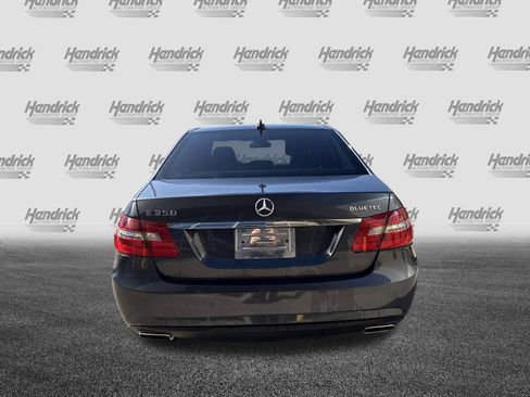 Used 2011 Mercedes-Benz E 350 BlueTEC Sedan image 9