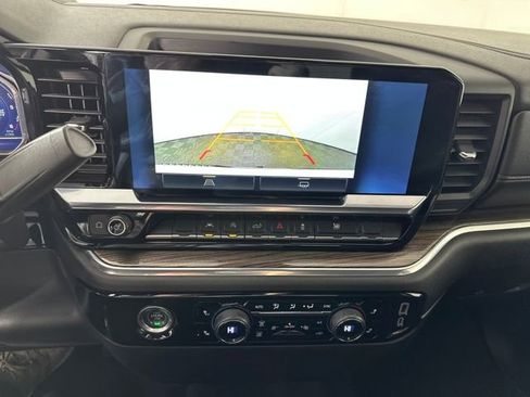 Used 2023 Chevrolet Silverado 1500 LT image 22