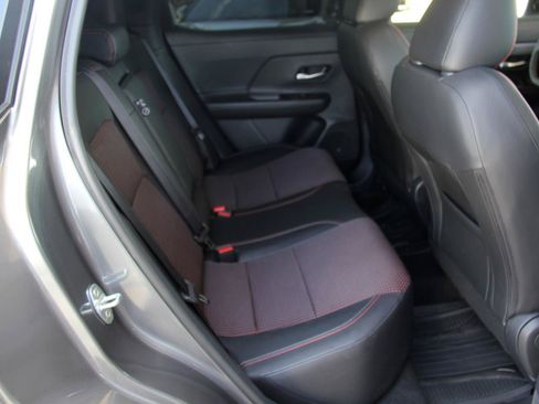 Used 2026 Nissan Kicks SR FWD image 30