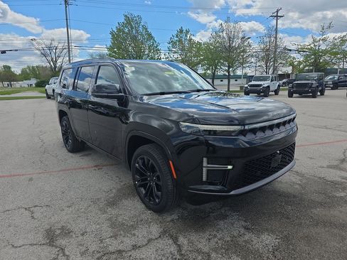 New 2026 Jeep Grand Wagoneer Summit AWD/4WD image 3