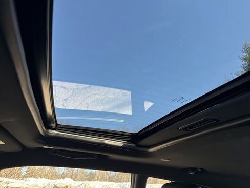 Used 2020 Dodge Challenger GT w/ Plus Package image 29