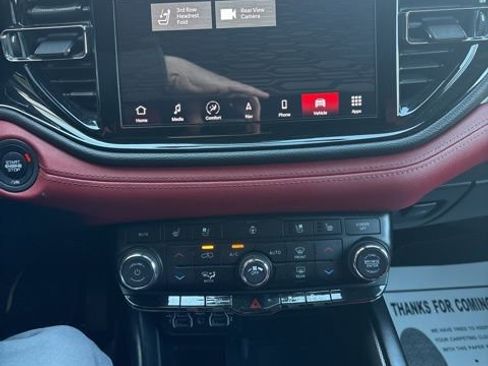 Used 2022 Dodge Durango R/T w/ Blacktop Package AWD/4WD image 21