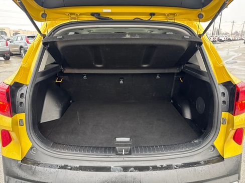 Used 2023 Kia Seltos SX w/ SX Sunroof Package image 6