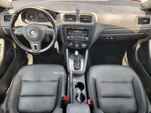 Used 2012 Volkswagen Jetta SE FWD image 22