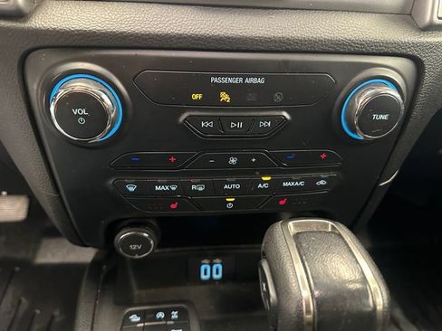 Used 2019 Ford Ranger XLT w/ Equipment Group 302A Luxury AWD/4WD image 33