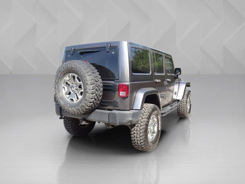 Used 2014 Jeep Wrangler Unlimited Rubicon w/ Connectivity Group AWD/4WD image 5