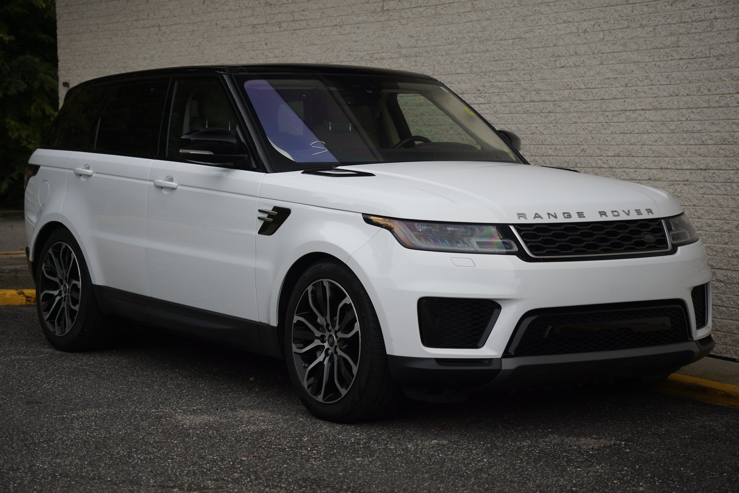 Used 2021 Land Rover Range Rover Sport SE AWD/4WD image 10