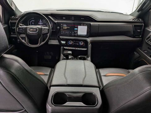 Used 2024 GMC Sierra 1500 AT4 w/ Technology Package image 16