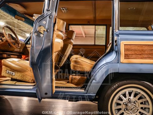 Used 1987 Jeep Grand Wagoneer AWD/4WD image 98