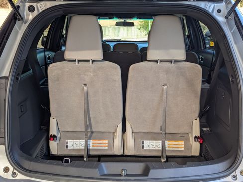 Used 2013 Ford Explorer Base image 23