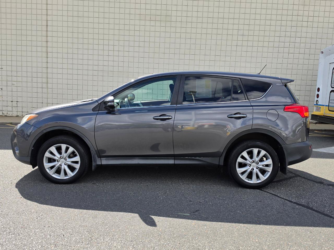 Used 2013 Toyota RAV4 Limited AWD/4WD image 4