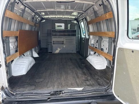 Used 2013 Ford E-250 and Econoline 250 w/ PWR Group RWD image 9