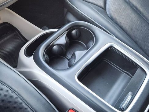 Certified 2020 Chrysler Pacifica Limited w/ Advanced Safetytec Group image 20