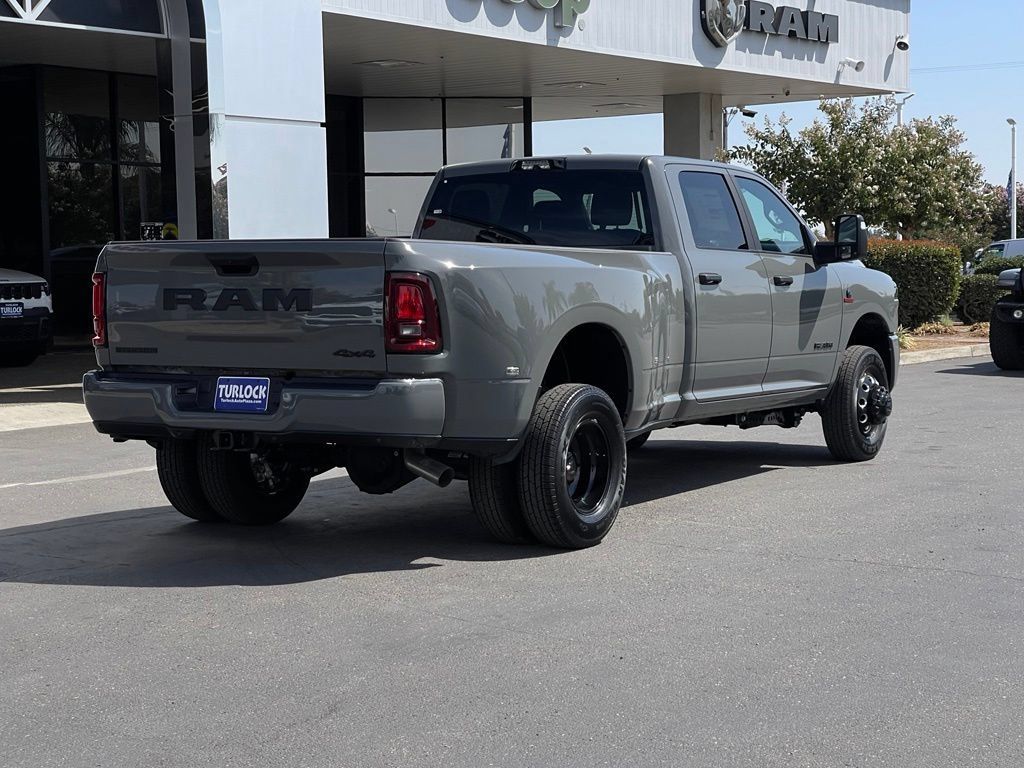 New 2027 RAM 3500 Big Horn AWD/4WD image 4