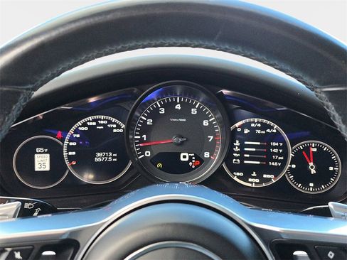 Used 2018 Porsche Panamera 4S image 26