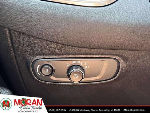 Used 2024 Chevrolet Equinox LT FWD image 26