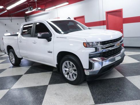 Used 2021 Chevrolet Silverado 1500 LT w/ Bed Protection Package RWD image 3