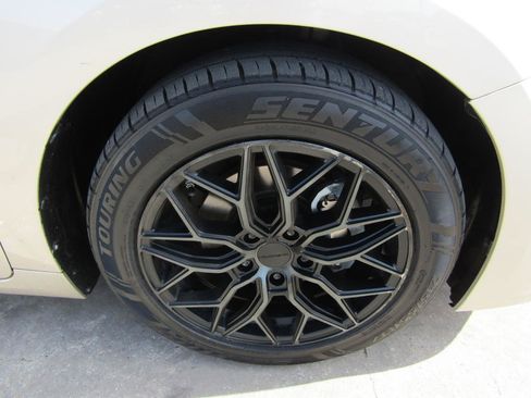 Used 2015 Lexus ES 350 w/ Premium Package FWD image 7