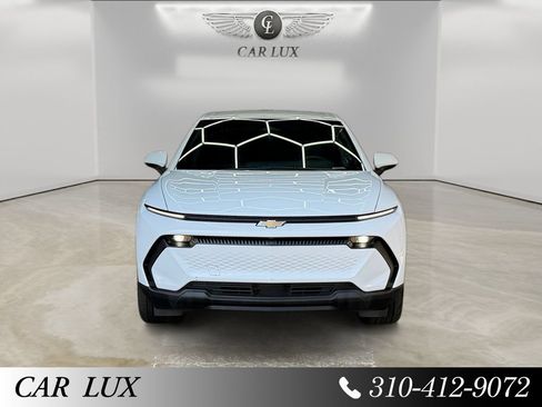 Used 2025 Chevrolet Equinox EV LT FWD image 8