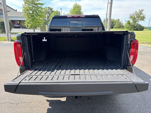 Used 2024 GMC Sierra 1500 Denali w/ Denali Reserve Package AWD/4WD image 12