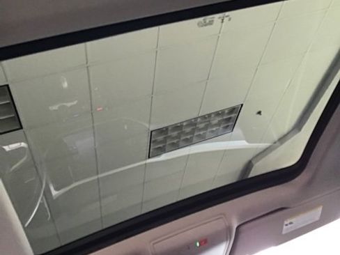 Used 2021 Volkswagen Atlas SEL Premium image 43