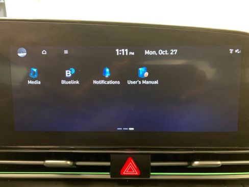 Used 2024 Hyundai Elantra SEL image 24