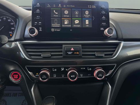 Used 2019 Honda Accord Sport image 9
