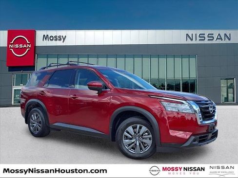 Certified 2024 Nissan Pathfinder SV w/ Lighting Package (N92) image 1