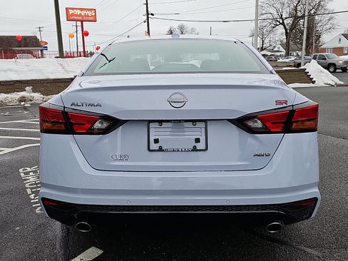 Certified 2025 Nissan Altima 2.5 SR AWD/4WD image 6