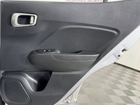 Used 2021 Hyundai Venue SEL FWD image 39
