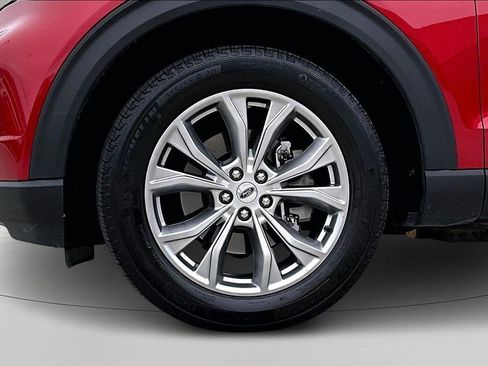 Used 2023 Ford Explorer XLT w/ Equipment Group 202A image 32