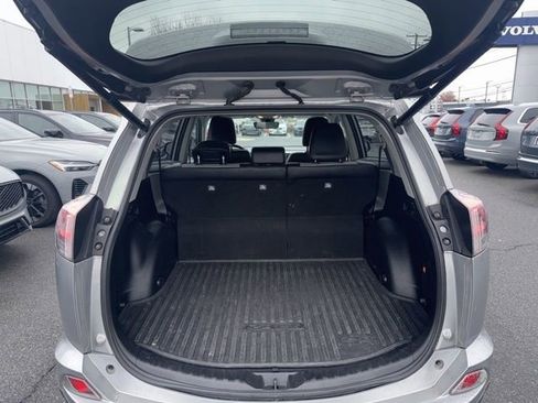 Used 2016 Toyota RAV4 Limited w/ Advanced Technology Package image 10
