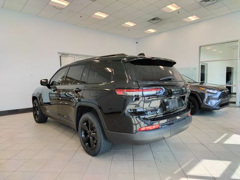 Used 2021 Jeep Grand Cherokee L Laredo AWD/4WD image 4