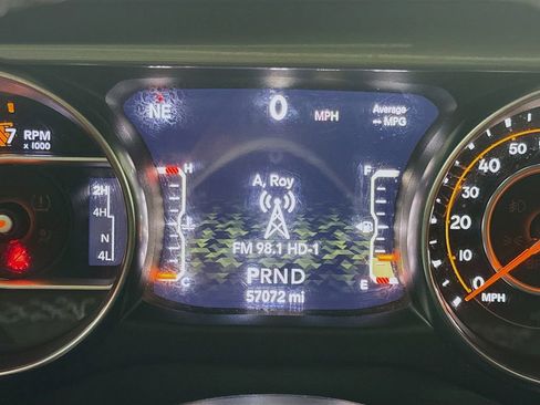 Used 2022 Jeep Wrangler Unlimited Sahara AWD/4WD image 14