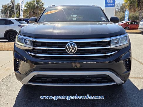Used 2022 Volkswagen Atlas Cross Sport SE image 2